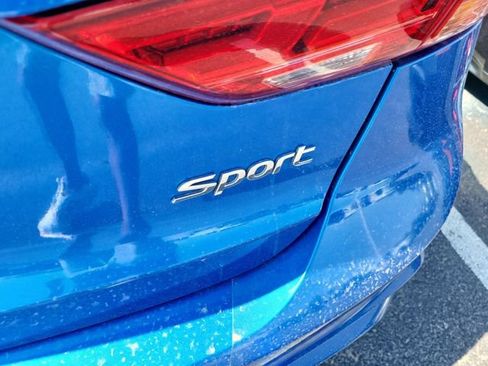 Used 2018 Hyundai Elantra Sport FWD image 6