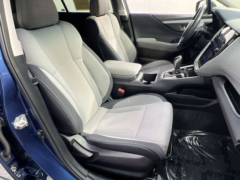 Used 2022 Subaru Outback Premium image 31