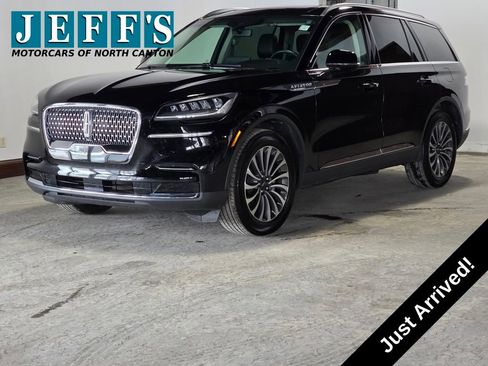 Used 2024 Lincoln Aviator Reserve image 1