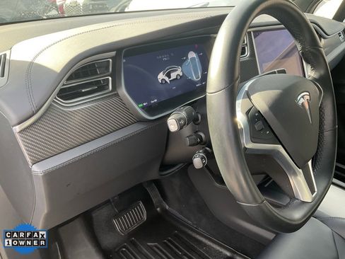 Used 2017 Tesla Model X 75D image 19