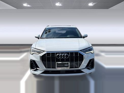 Certified 2025 Audi Q3 2.0T Premium w/ Convenience Package AWD/4WD image 6
