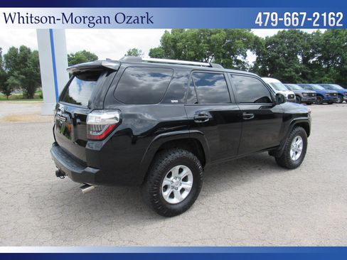 Used 2023 Toyota 4Runner SR5 AWD/4WD image 14
