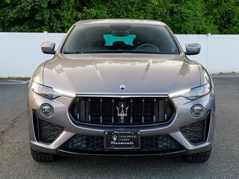 Used 2022 Maserati Levante Modena AWD/4WD image 2