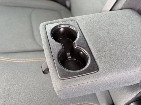 Used 2024 Jeep Wrangler Unlimited Sahara AWD/4WD image 7