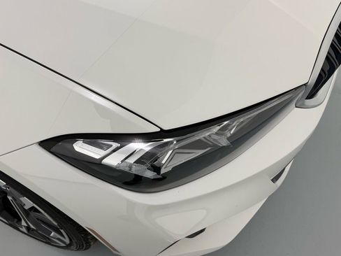 Certified 2025 BMW 330i xDrive Sedan w/ Convenience Package image 8