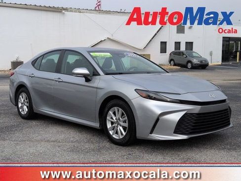 Used 2025 Toyota Camry LE FWD image 1
