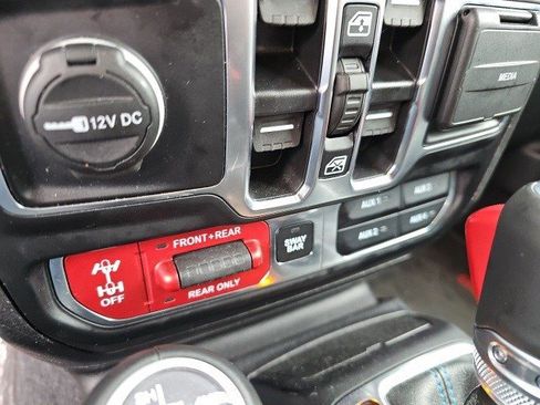 Used 2023 Jeep Wrangler Unlimited Rubicon 4xe w/ Safety Group image 25