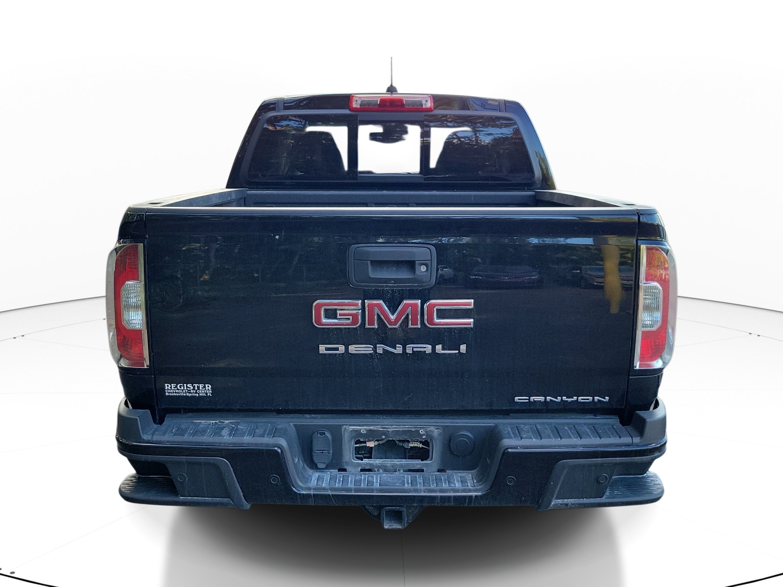 Used 2022 GMC Canyon Denali w/ Denali Black Edition Package RWD image 3