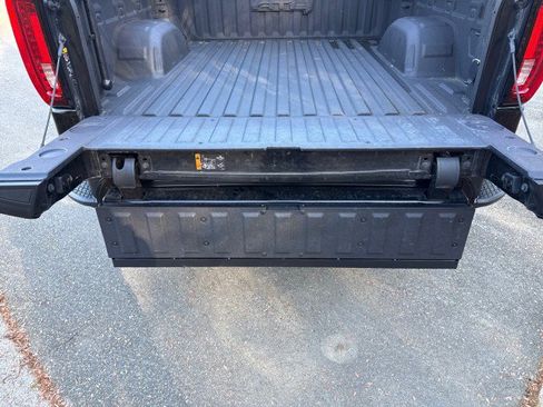 Used 2024 GMC Sierra 1500 AT4 w/ Technology Package image 55