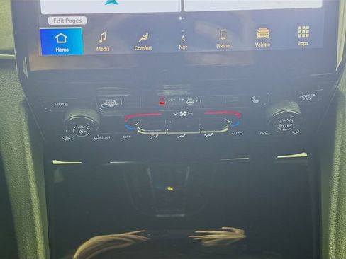 New 2025 Jeep Grand Cherokee Limited image 16