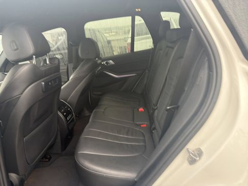 Used 2020 BMW X5 xDrive40i w/ M Sport Package AWD/4WD image 13