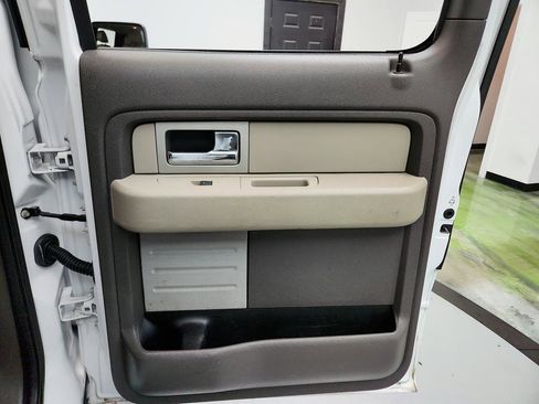 Used 2010 Ford F150 XLT image 27