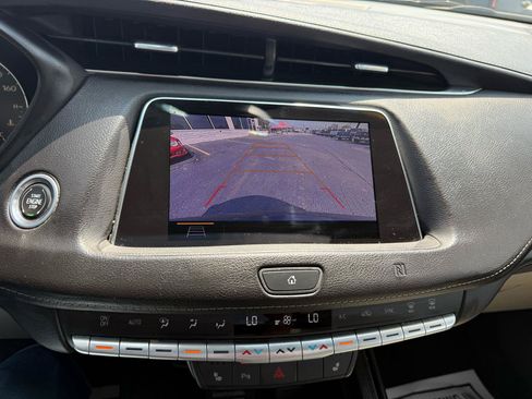 Used 2019 Cadillac XT4 Luxury w/ Cold Weather Package AWD/4WD image 21