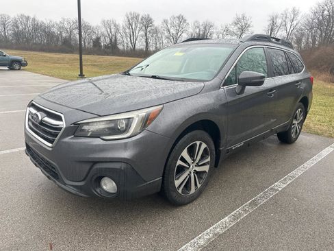 Used 2018 Subaru Outback 2.5i Limited image 2