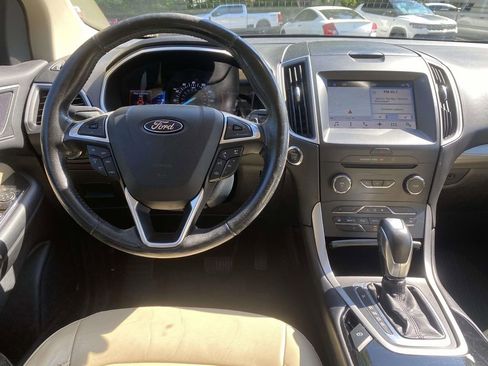 Used 2017 Ford Edge SEL w/ Equipment Group 201A AWD/4WD image 12