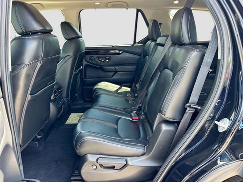Certified 2024 Honda Pilot Touring image 30