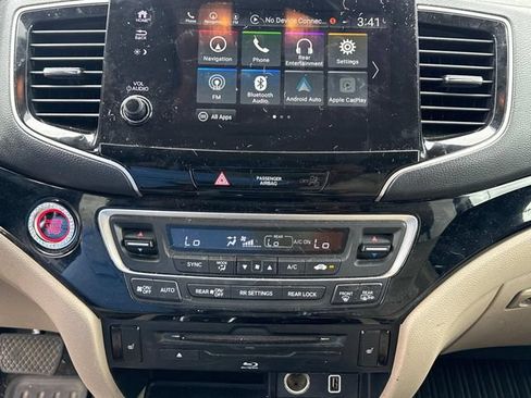 Used 2022 Honda Pilot Touring image 28