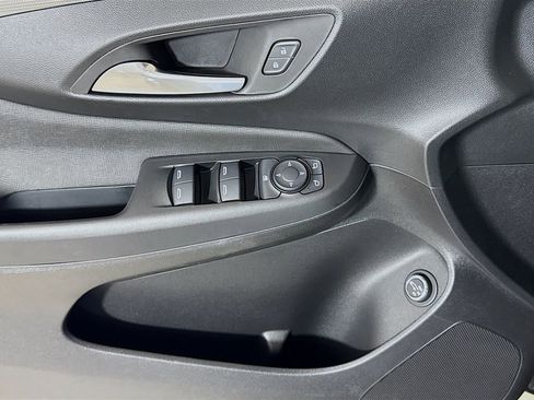 New 2026 Buick Envista Avenir image 15