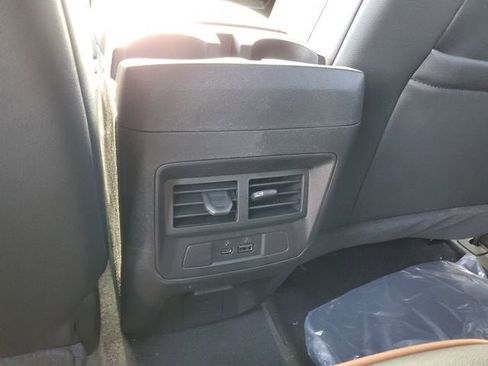New 2026 GMC Canyon AT4 AWD/4WD image 16