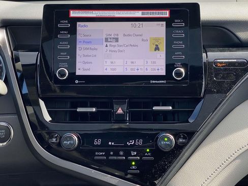 Used 2024 Toyota Camry LE w/ Convenience Package image 23