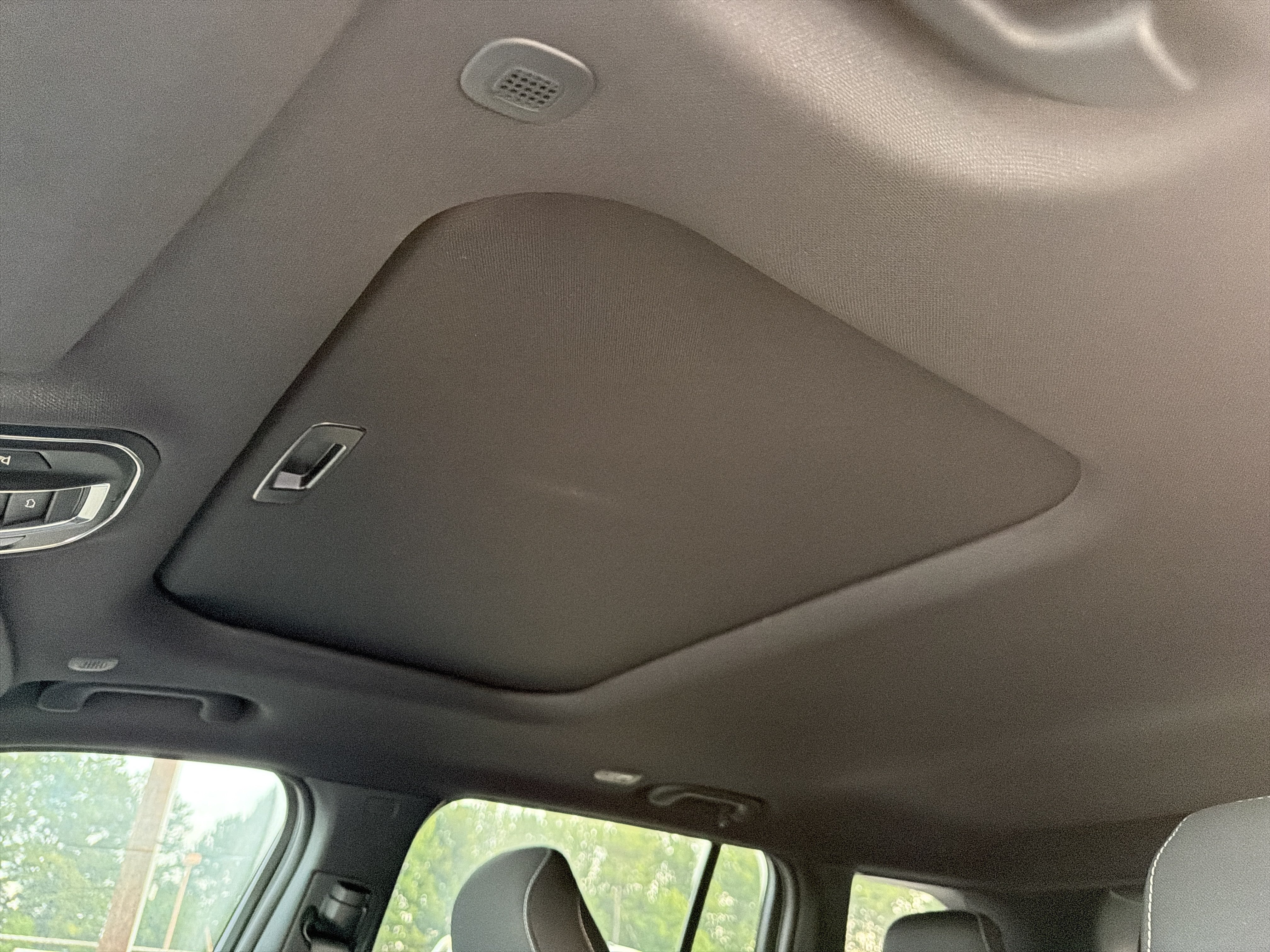 New 2027 Jeep Grand Cherokee Laredo X RWD image 34