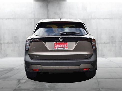 New 2026 Nissan Kicks SV w/ SV Premium Package image 5