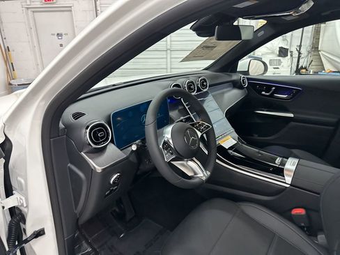 New 2026 Mercedes-Benz GLC 300 image 9