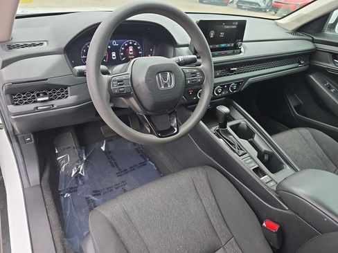 Used 2024 Honda Accord EX image 16