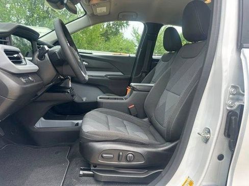 New 2027 Chevrolet Bolt LT w/ Comfort Package FWD image 26