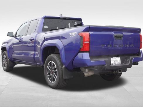 Used 2025 Toyota Tacoma TRD Sport image 7