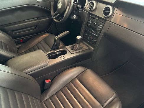 Used 2009 Ford Mustang Shelby GT500 RWD image 14