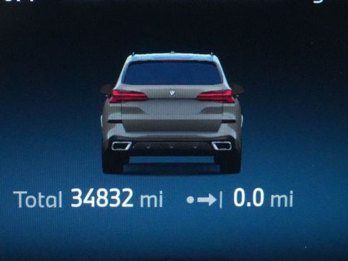 Used 2024 BMW X5 sDrive40i w/ M Sport Package RWD image 22