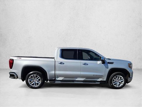 Used 2019 GMC Sierra 1500 SLT w/ SLT Premium Package image 4