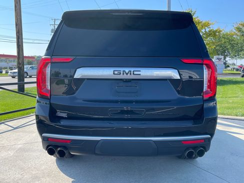 Used 2021 GMC Yukon XL Denali w/ Denali Premium Package AWD/4WD image 6