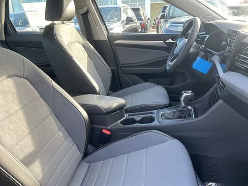 New 2026 Volkswagen Jetta SE image 29