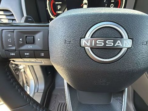 New 2026 Nissan Rogue Platinum image 19