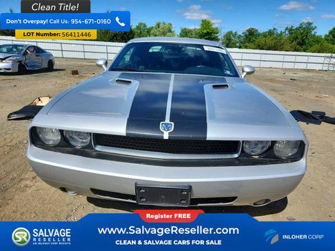 Used 2009 Dodge Challenger SE RWD image 7