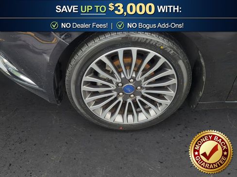 Used 2017 Ford Fusion SE w/ Fusion SE Technology Package FWD image 13