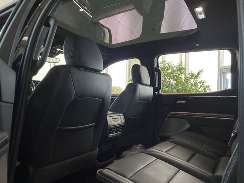 New 2025 GMC Sierra EV Denali image 34