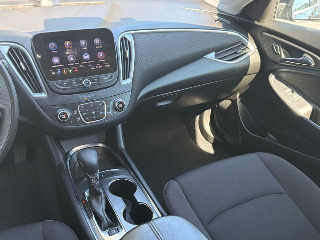 Used 2023 Chevrolet Malibu LT FWD image 25
