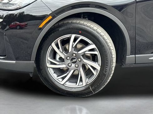 New 2026 Lincoln Corsair Premiere FWD image 50