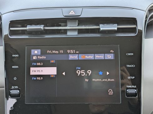 Used 2023 Hyundai Tucson SEL FWD image 16
