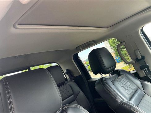 Certified 2025 Nissan Frontier SL AWD/4WD image 21