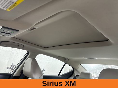 Used 2023 Nissan Altima 2.5 SL FWD image 11