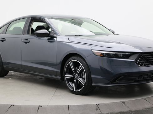 Used 2026 Honda Accord SE image 3