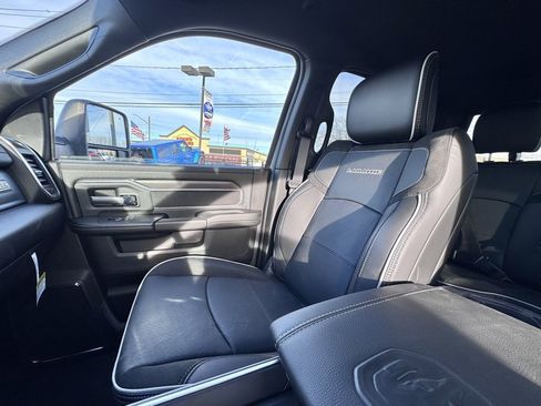 Used 2025 RAM 2500 Laramie w/ Night Edition image 15