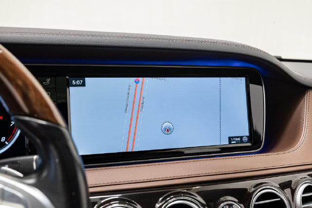 Used 2017 Mercedes-Benz S 550 4MATIC Sedan image 17