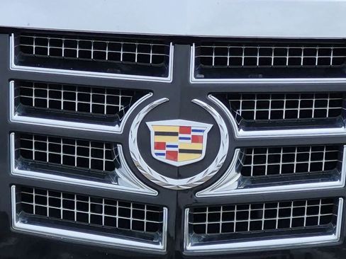 Used 2010 Cadillac Escalade Luxury AWD/4WD image 10