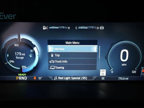 Used 2024 Ford F150 Lightning Flash image 7