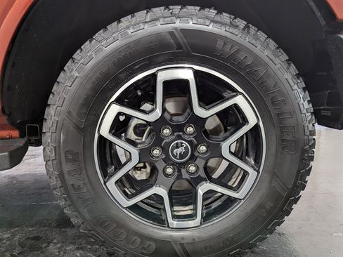 Used 2023 Ford Bronco Outer Banks image 7